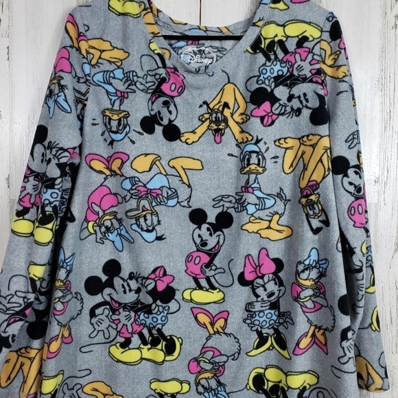 Womans Disney night gown, mini mouse, pluto, daffy and daisy duck size XL - Picture 2 of 9